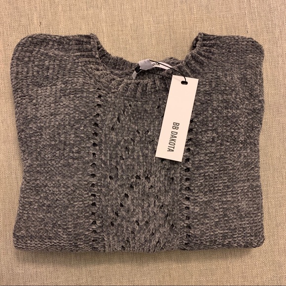 NEW! BB Dakota Gray Chenille Sweater - NWT - Picture 6 of 8